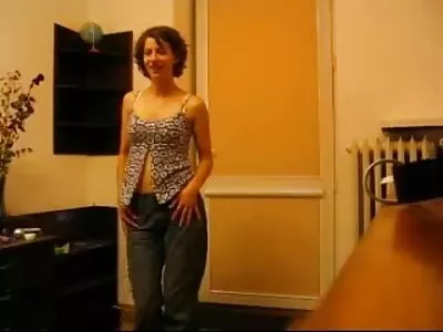 Curvy slut oils up and give you a great POV titjob