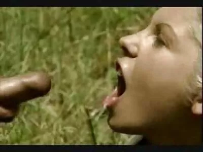 គ្រូផ្តល់ឱ្យ Tori Black នូវមេរៀន fucking ឆ្កេញីនេះឱ្យបានត្រឹមត្រូវ